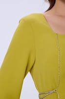 فستان كريب كيوي برباط كريستال