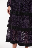 فستان طبع مخمل بطبقات