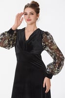 فستان مخمل مع تطريز