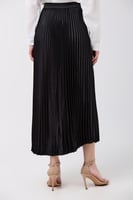 تنورة ستان بليسيه أسود