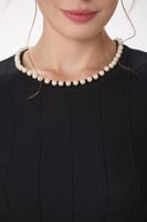 فستان استريتش مزخرف باللؤلؤ