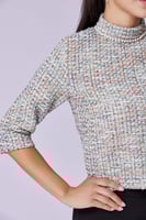 بلوزة دانتيل