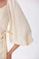 فستان ستان بيج