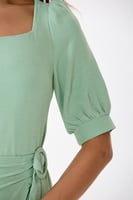 فستان كريب اخضر هادئ