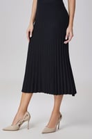 تنورة ليكرا بليسية