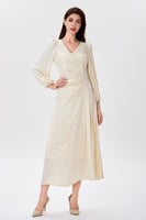 فستان ستان بيج مع اللؤلؤ