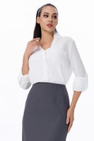 بلوزة اوف وايت