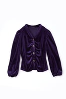 بلوزة مخمل بنفسجي