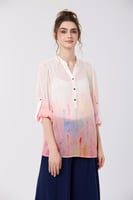 بلوزة شيفون بيج بطبعة مموجة