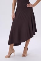 فستان بني صوف ناعم بقصة غير متماثلة