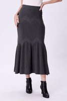 تنورة رصاصي