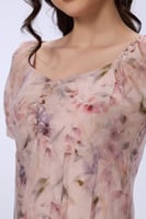 فستان شيفون بطبعة الورد