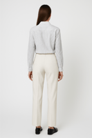 بلوزة مقلمة كتان بياقة مستديرة