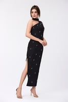 فستان كريب مع لؤلؤ