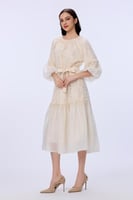 فستان بيج فاتح ميدي