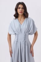 فستان ميدي أخضر فاتح بقصة كورسيه