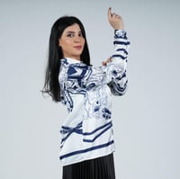 بلوزة ساتان اوف وايت