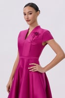 فستان تفته ميدي فوشي أنيق