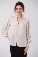 بلوزة شيفون مع كلف