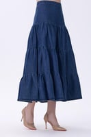 تنورة جينز بطبقات واسعة