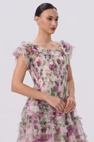 فستان بطبعة الزهور