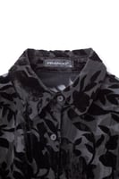 بلوزة مخمل أسود