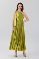 فستان ستان بليسية مع كريستال