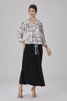 بلوزة قطن فضفاضة