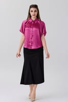 بلوزة ساتان باكسسوار بارز