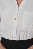 بلوزة كتان اوف وايت مع جيب