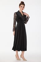 فستان مخمل بياقة ساتين