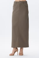 تنورة بقصة مستقيمة وجيوب جانبية بلون زيتي