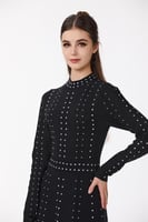 فستان استرتش اسود مع اكسسوار