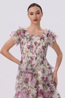 فستان بطبعة الزهور