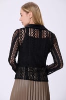 بلوزة مفرغه أسود