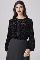 بلوزة مخمل أسود