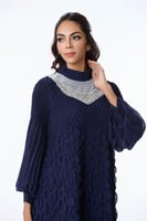 فستان بليسيه بياقة لؤلؤ