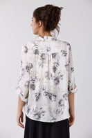 بلوزة ساتان اوف وايت