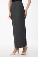 تنورة صوف ناعم