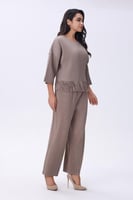 طقم بني فاتح بهدب