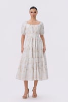 فستان بنقشة الزهر