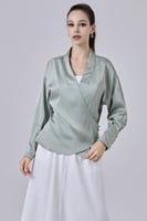 بلوزة ساتين