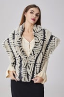 شال فرو بالوان الاسود