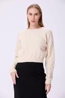 بلوزة صوف بيج