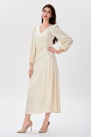 فستان ستان بيج مع اللؤلؤ