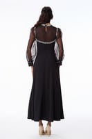 فستان كريب بأكمام تول