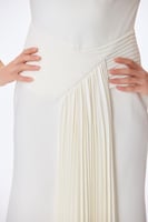 فستان كريب بكتف روماني