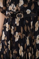 فستان شيفون اسود بنشقة الزهور