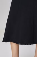 تنورة صوف ناعم اسود