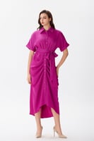 فستان ستان فوشيا بياقة كلاسيكية